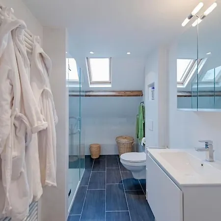 Spacious Tower Centre Διαμέρισμα *