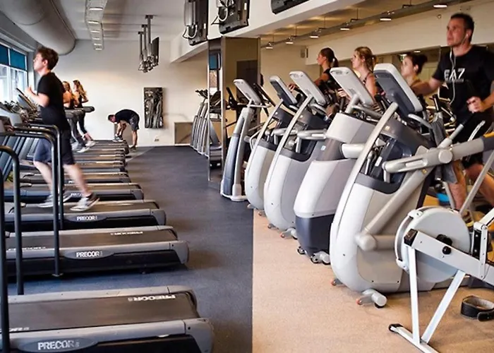 Spacious Tower Centre